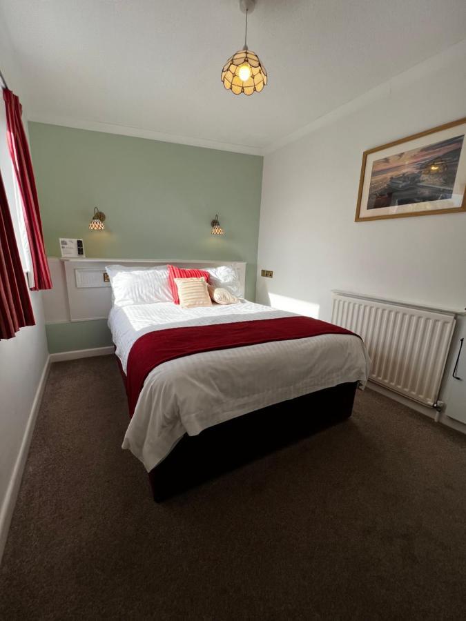 ווסטון סופר מארה Queenswood Hotel מראה חיצוני תמונה