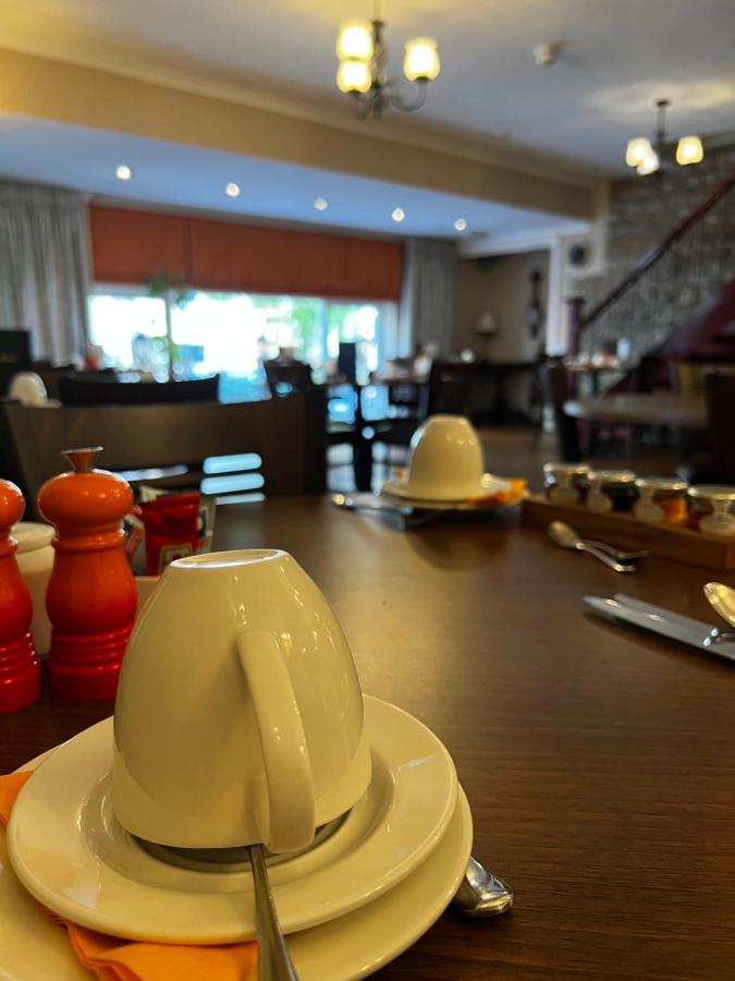 ווסטון סופר מארה Queenswood Hotel מראה חיצוני תמונה